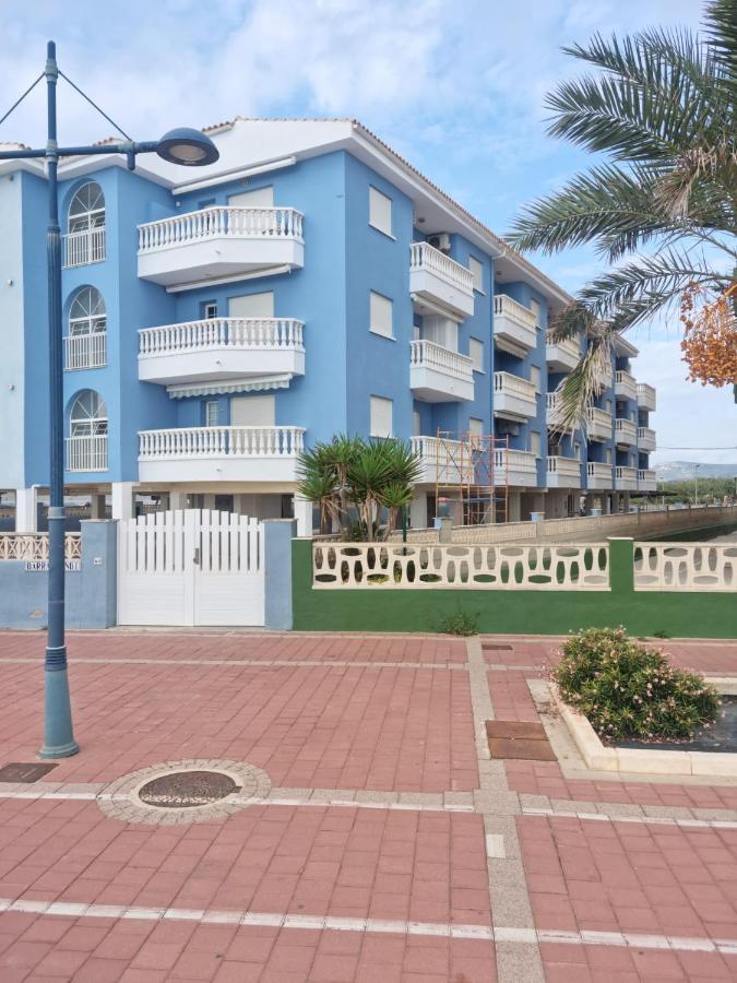 The Beach Across The Street Peniscola Exterior photo
