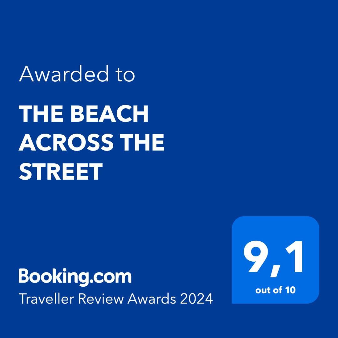 The Beach Across The Street Peniscola Exterior photo